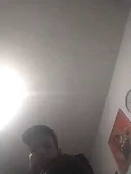 Knuffelstaaf123 online show from February 3, 2025, 4:52 pm