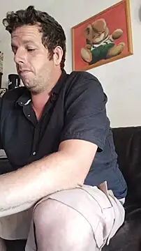 Snapshot of Knuffelstaaf123 chatting on July 19, 2026, 3:27 pm Knuffelstaaf123 online show from July 19, 2026, 3:27 pm