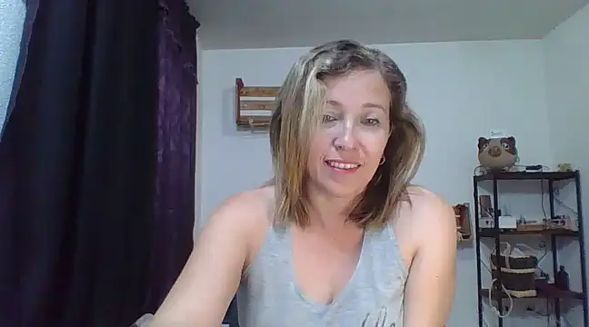 charlott ponce online show from January 8, 2025, 6:09 am