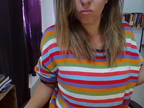 charlott ponce online show from November 11, 2025, 7:58 pm