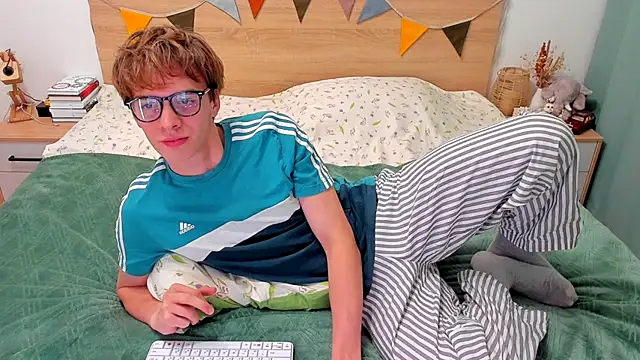 Fandi 777 online show from September 19, 2025, 4:18 pm