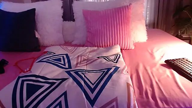 Snapshot of BabyBarbee chatting on March 20, 2025, 11:38 am BabyBarbee online show from March 20, 2025, 11:38 am