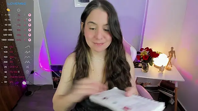 Tamara m  online show from May 10, 2026, 6:35 pm