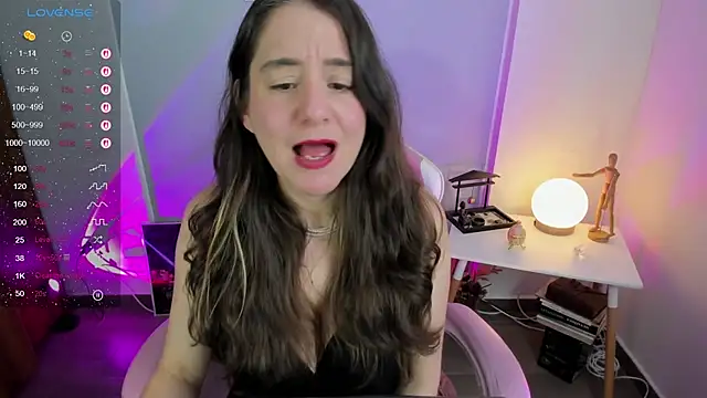 Tamara m  online show from June 24, 2026, 6:18 pm