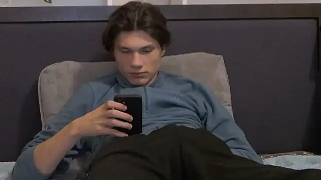 Snapshot of CalvinCay chatting on January 12, 2025, 10:54 pm CalvinCay online show from January 12, 2025, 10:54 pm