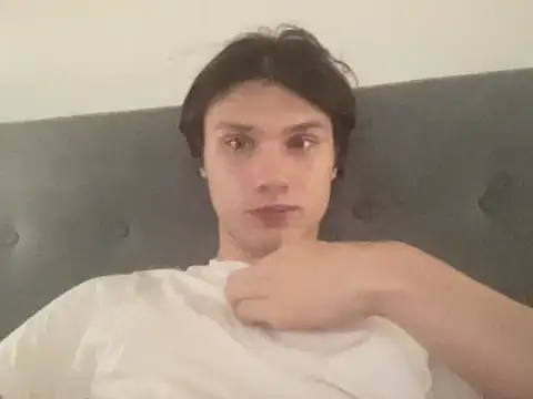 Snapshot of CalvinCay chatting on September 11, 2025, 12:00 am CalvinCay online show from September 11, 2025, 12:00 am