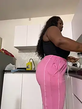 emilyrojas online show from April 25, 2026, 11:57 am