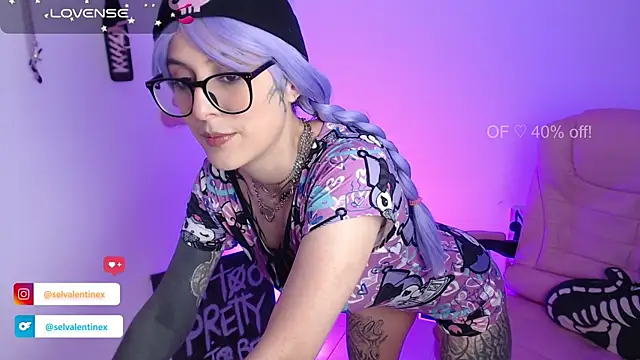 Snapshot of selvalentinex chatting on November 7, 2025, 1:05 am selvalentinex online show from November 7, 2025, 1:05 am