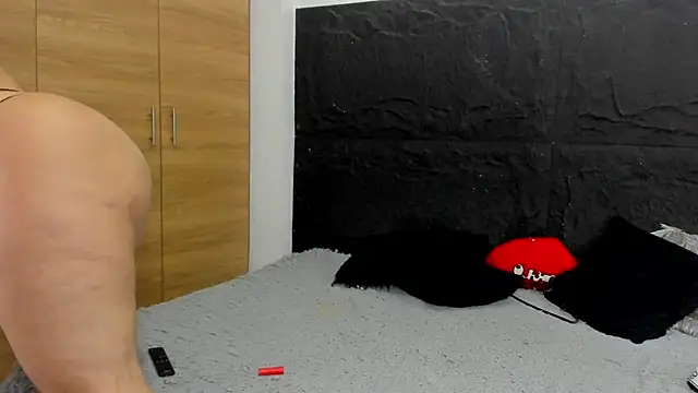 Snapshot of emakross chatting on March 8, 2025, 12:00 am emakross online show from March 8, 2025, 12:00 am