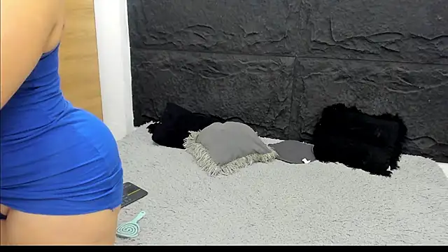 Snapshot of emakross chatting on November 27, 2025, 12:46 am emakross online show from November 27, 2025, 12:46 am