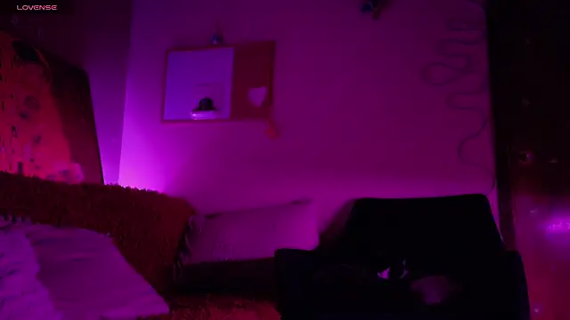 maryberry   online show from November 7, 2025, 2:33 am