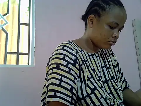 Snapshot of Amberay1 chatting on October 20, 2025, 5:19 am Amberay1 online show from October 20, 2025, 5:19 am