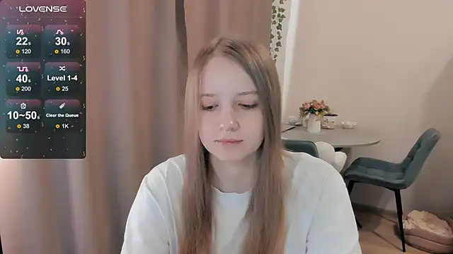 Snapshot of Alyaley chatting on June 4, 2026, 8:09 am Alyaley online show from June 4, 2026, 8:09 am