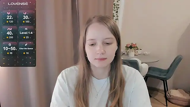 Snapshot of Alyaley chatting on June 15, 2026, 10:17 am Alyaley online show from June 15, 2026, 10:17 am