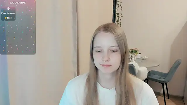 Snapshot of Alyaley chatting on July 26, 2026, 7:32 pm Alyaley online show from July 26, 2026, 7:32 pm