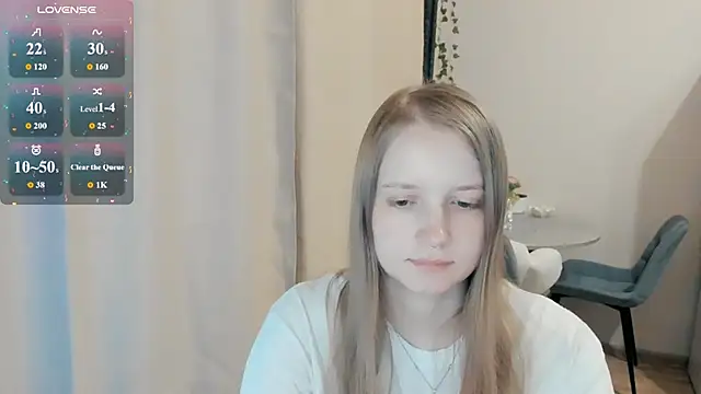 Snapshot of Alyaley chatting on July 28, 2026, 7:39 pm Alyaley online show from July 28, 2026, 7:39 pm