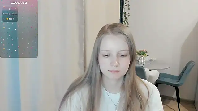 Snapshot of Alyaley chatting on July 28, 2026, 8:52 pm Alyaley online show from July 28, 2026, 8:52 pm