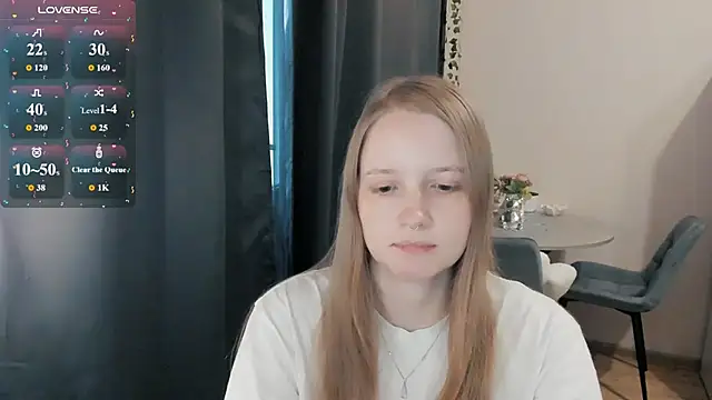 Snapshot of Alyaley chatting on July 31, 2026, 5:45 pm Alyaley online show from July 31, 2026, 5:45 pm