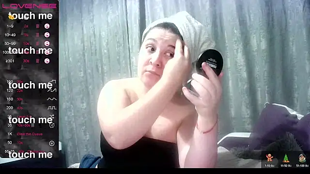 MikySWeet7 online show from January 24, 2025, 9:47 pm