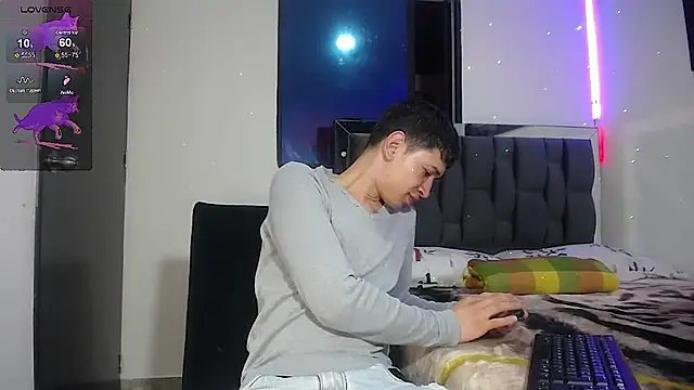 Snapshot of Mr_daren_ chatting on February 27, 2025, 5:36 pm Mr daren online show from February 27, 2025, 5:36 pm