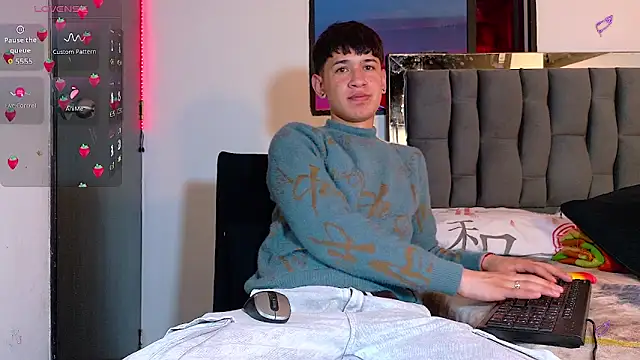 Snapshot of Mr_daren_ chatting on September 25, 2025, 4:32 pm Mr daren online show from September 25, 2025, 4:32 pm