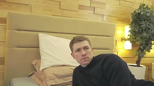 Snapshot of EthanPinkman chatting on February 8, 2026, 6:17 am EthanPinkman online show from February 8, 2026, 6:17 am