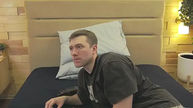 Snapshot of EthanPinkman chatting on February 26, 2026, 4:22 am EthanPinkman online show from February 26, 2026, 4:22 am