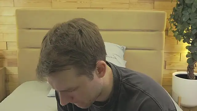 Snapshot of EthanPinkman chatting on March 14, 2026, 3:45 am EthanPinkman online show from March 14, 2026, 3:45 am