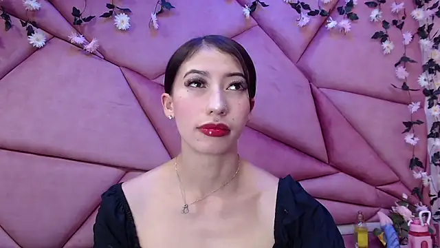 LilithCooperr  online show from February 10, 2025, 9:58 pm