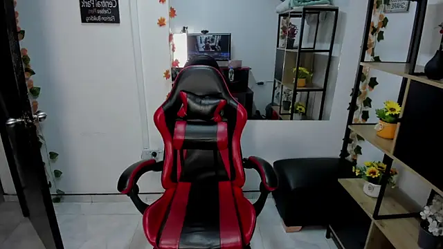 LilithCooperr  online show from December 16, 2025, 10:26 pm