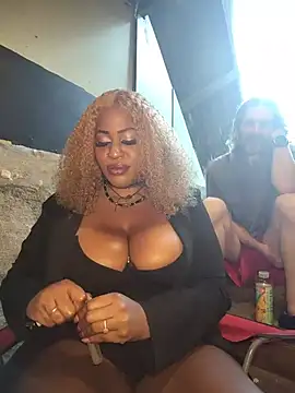 Snapshot of AmazonianMistress chatting on July 23, 2026, 11:46 pm AmazonianMistress online show from July 23, 2026, 11:46 pm