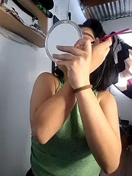 Snapshot of littlemelii chatting on September 30, 2025, 9:42 pm littlemelii online show from September 30, 2025, 9:42 pm