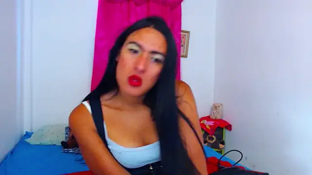 Snapshot of misss_estrella chatting on September 28, 2025, 5:18 pm misss estrella online show from September 28, 2025, 5:18 pm