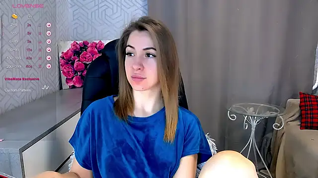 Snapshot of Naughty__Megan chatting on February 17, 2025, 9:35 am Naughty Megan online show from February 17, 2025, 9:35 am