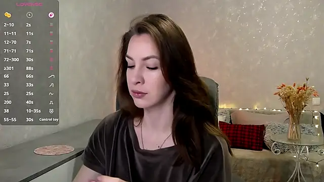 Snapshot of Naughty__Megan chatting on May 15, 2026, 2:07 am Naughty Megan online show from May 15, 2026, 2:07 am