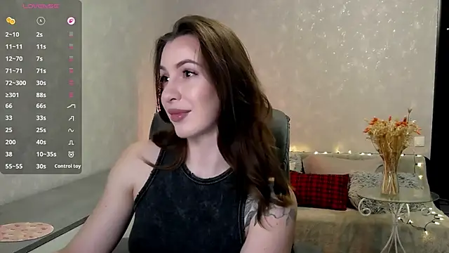 Snapshot of Naughty__Megan chatting on May 22, 2026, 10:32 am Naughty Megan online show from May 22, 2026, 10:32 am