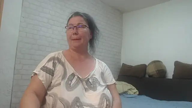 EmmaSquirt online show from February 16, 2026, 8:27 pm