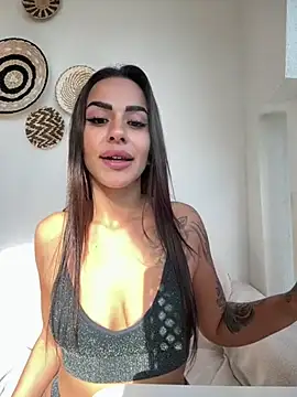 Snapshot of Alisa-Marie chatting on December 13, 2024, 1:33 pm Alisa-Marie online show from December 13, 2024, 1:33 pm