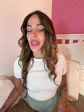 Alisa-Marie online show from July 28, 2026, 2:24 pm