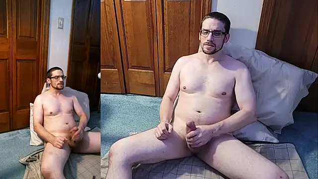 Snapshot of MaxxCloud chatting on October 22, 2025, 8:25 am MaxxCloud online show from October 22, 2025, 8:25 am