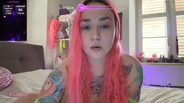 PinkHurricaneOfficial online show from March 4, 2025, 1:28 pm