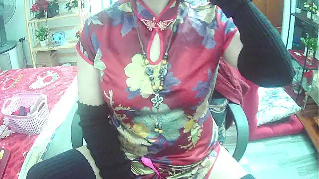 Miu-Le online show from March 8, 2025, 6:47 pm