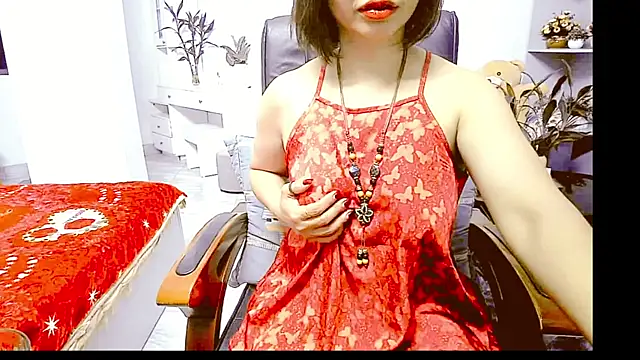 Snapshot of Miu-Le chatting on May 11, 2026, 8:17 pm Miu-Le online show from May 11, 2026, 8:17 pm