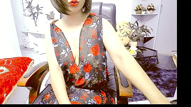 Snapshot of Miu-Le chatting on May 13, 2026, 10:56 am Miu-Le online show from May 13, 2026, 10:56 am