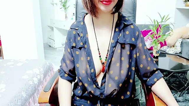 Snapshot of Miu-Le chatting on June 25, 2026, 8:24 pm Miu-Le online show from June 25, 2026, 8:24 pm