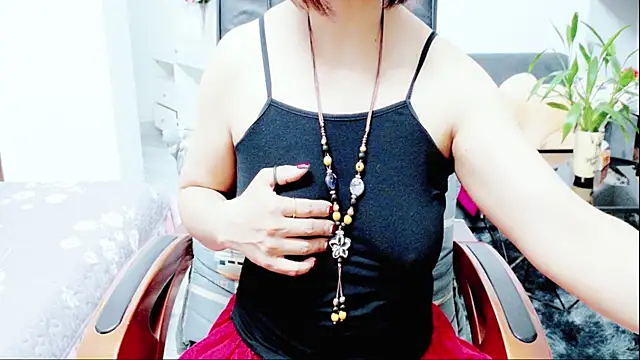 Snapshot of Miu-Le chatting on July 1, 2026, 7:21 am Miu-Le online show from July 1, 2026, 7:21 am