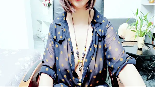 Snapshot of Miu-Le chatting on July 2, 2026, 5:13 am Miu-Le online show from July 2, 2026, 5:13 am