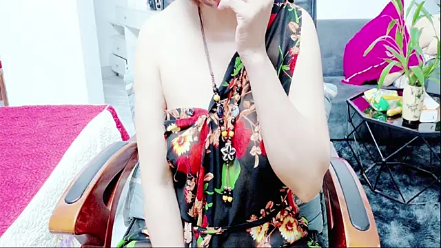 Snapshot of Miu-Le chatting on July 7, 2026, 9:19 pm Miu-Le online show from July 7, 2026, 9:19 pm