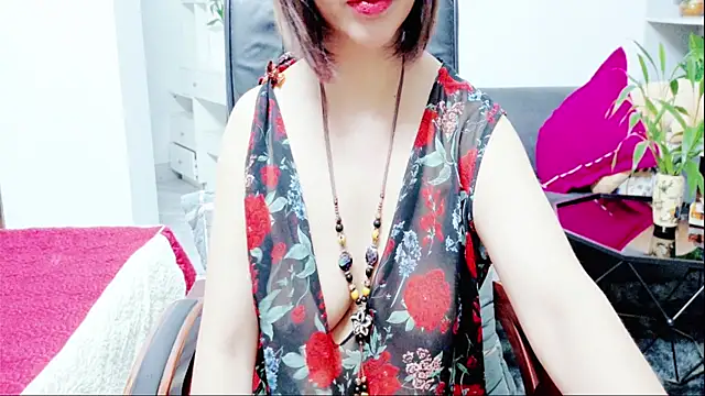 Snapshot of Miu-Le chatting on July 8, 2026, 9:25 am Miu-Le online show from July 8, 2026, 9:25 am