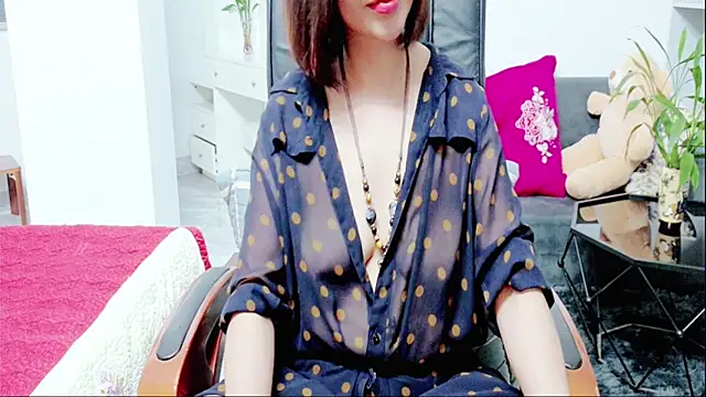 Snapshot of Miu-Le chatting on July 16, 2026, 7:36 am Miu-Le online show from July 16, 2026, 7:36 am